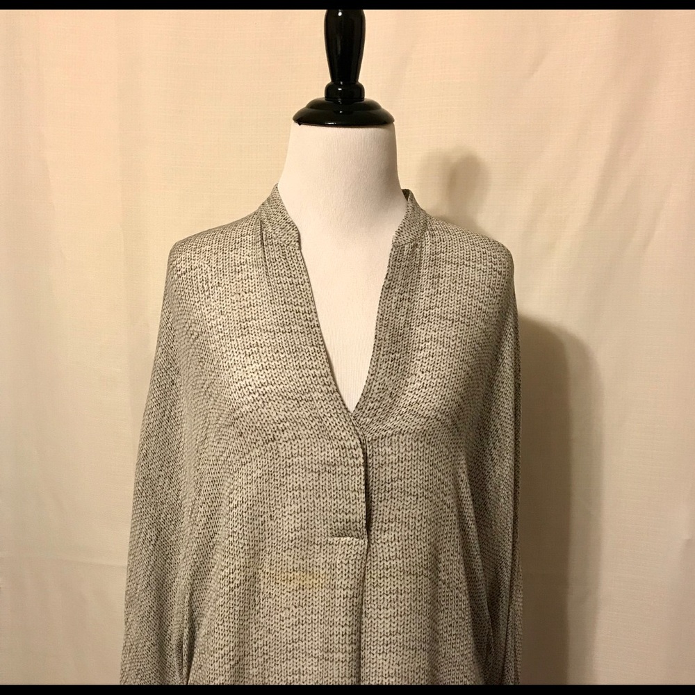 VINCE Drop Sleeve Printed Silk Top SMALL EUC